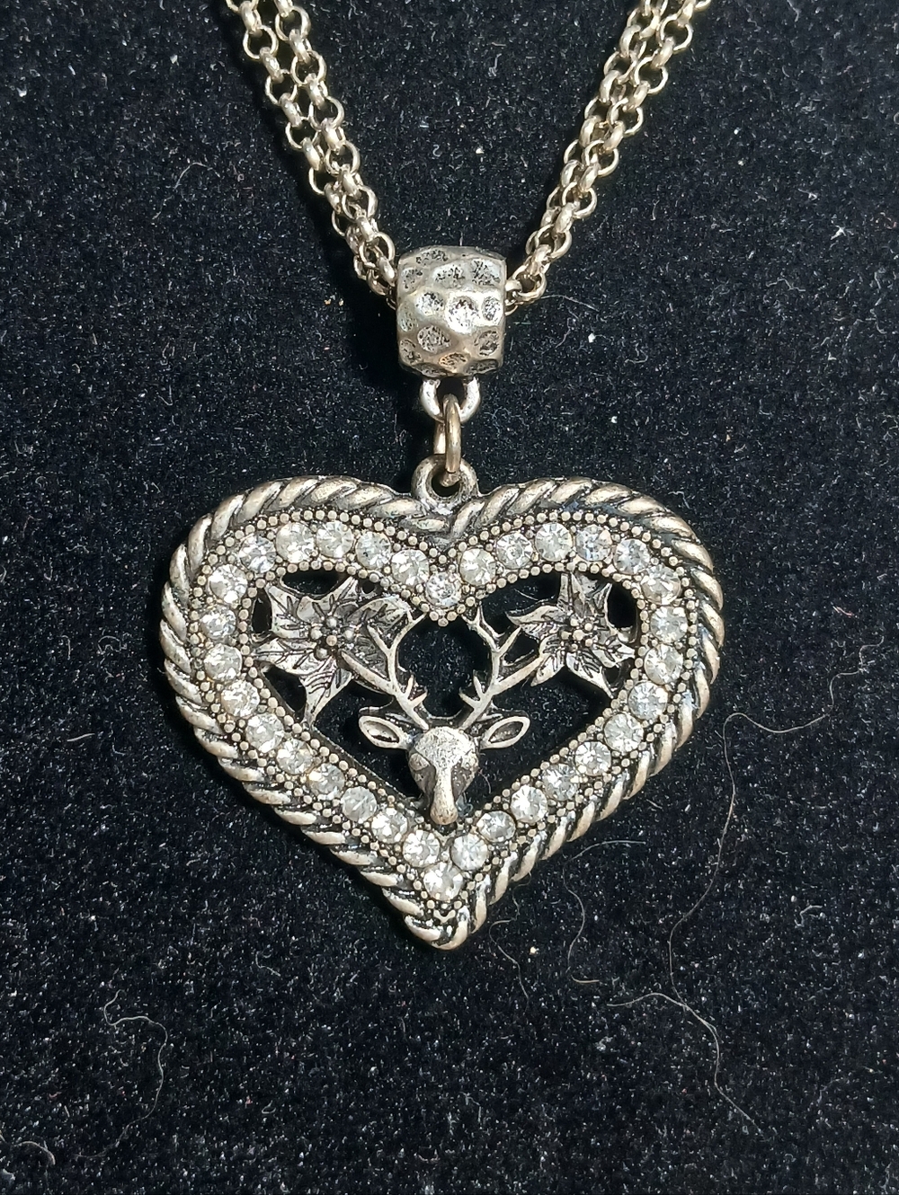 Alpenflüstern Bavarian Necklace Rhinestone Heart with Deer